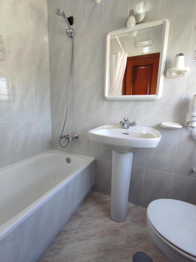 Pension Casa Carmela Playa de la Lanzada ภายนอก รูปภาพ